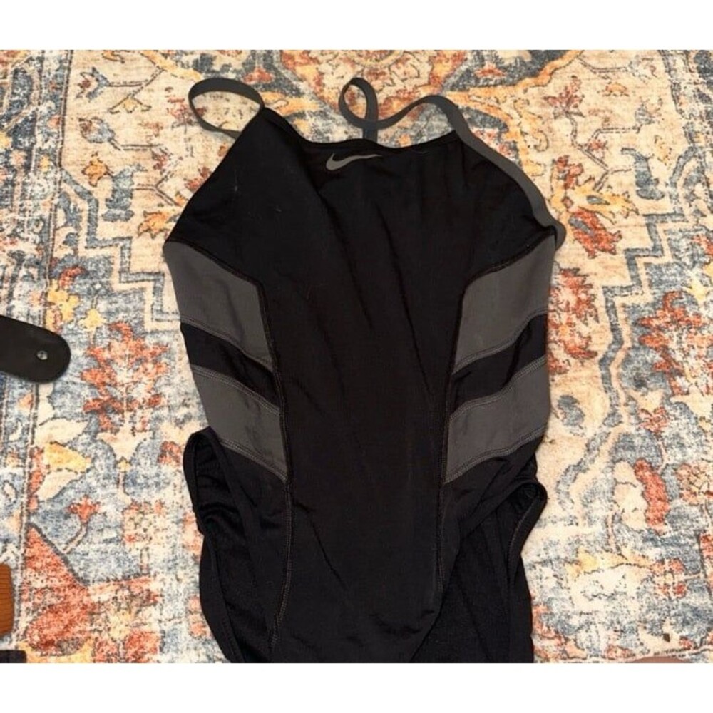 Nike hydrastrong one piece black swimsuit